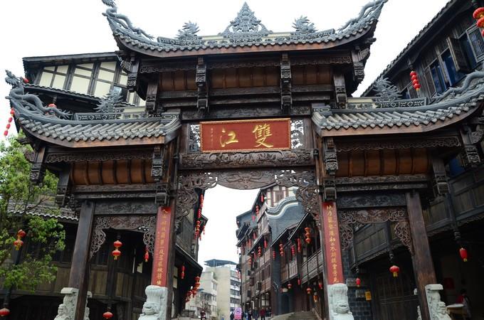 机智问答网页——解答疑惑,快速高效,什么牌子的护肤品去黄美白的效果好点?专业解答